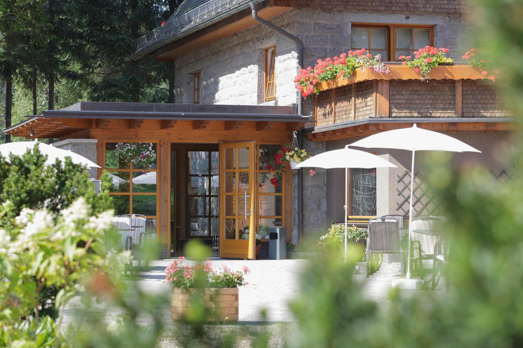 Inselklause Hotel Schoenwald im Schwarzwald Exterior photo